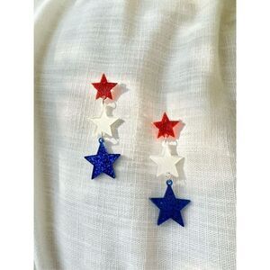 Red White and blue Fourth of July star earrings ￼